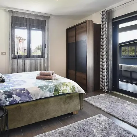 Dv Holiday home Pula