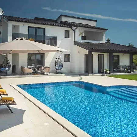Dv Holiday home *