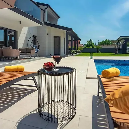 D&v Holiday home Pula